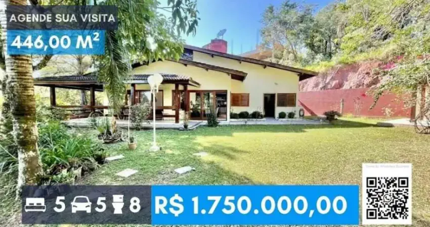 Fazendinha - 5 dorms / 3uítes, 2 lotes em final de rua e com 8 vagas