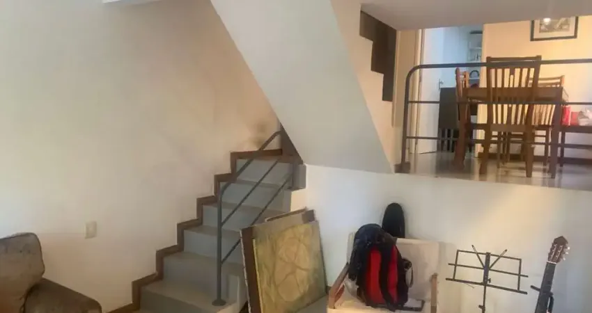 Imperdível linda sobrado em condomínio 3 dorms suite 2 vagas