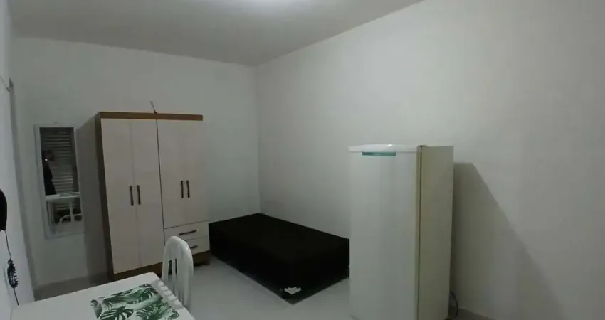 Casa em condomínio fechado com 1 quarto para alugar na Rua Professor Augusto Monjardino, 52, Rio Pequeno, São Paulo