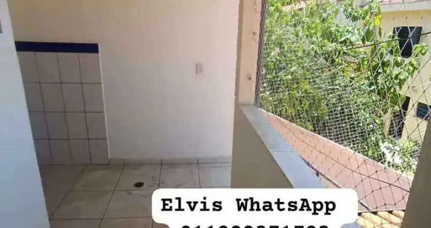 Casa em condomínio fechado com 3 quartos para alugar na Rua Garcia Lorca, Jardim Trussardi, São Paulo