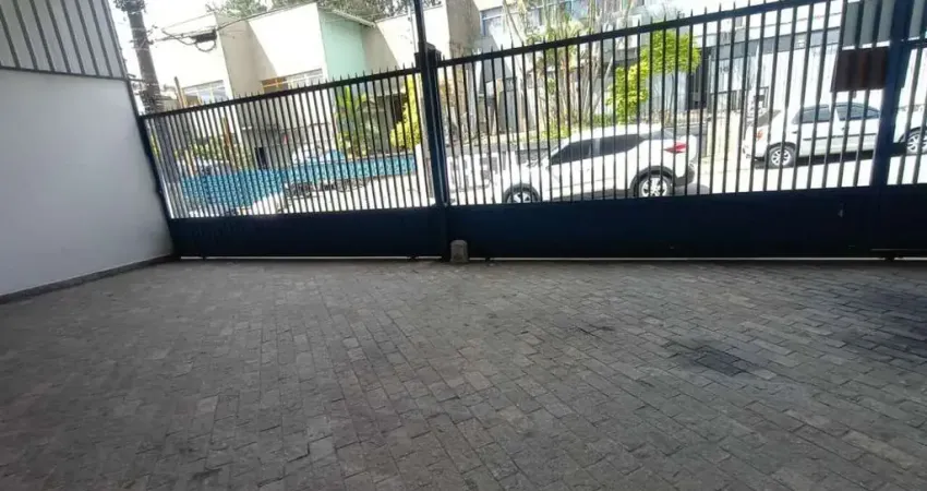 Galpão com 450m2 em 3 andares , 70m2 de garagem, 250m2 térreo no km18 da raposo tavares