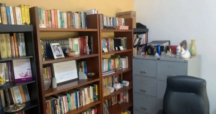 Imperdivel !!!casa totalmente terra excelente localização 3 d 2 vagas