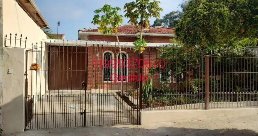 Casa terreá com 3 quartos, 2 suites, escritório 40m2, 4 vagas, armários planejados, quintal,  fl55