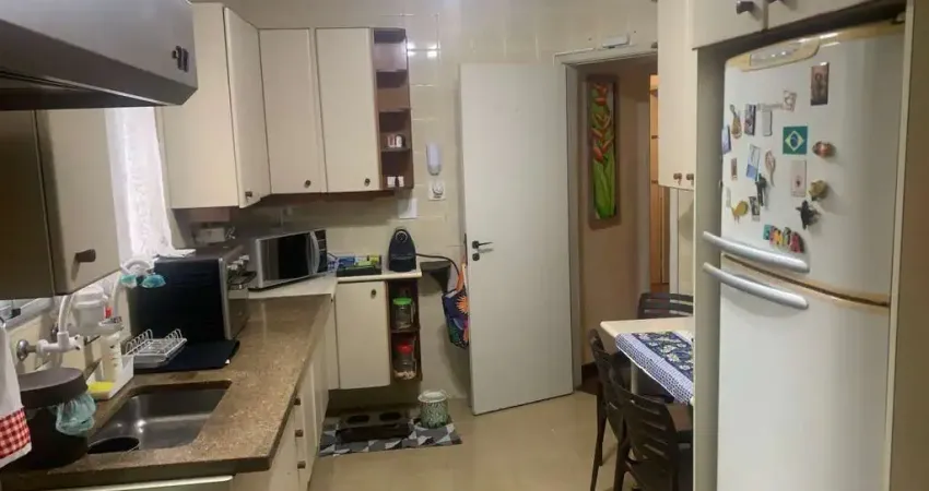 Lindo apto 110m2 localização privilegiada 3 dorms suite 2 vagas