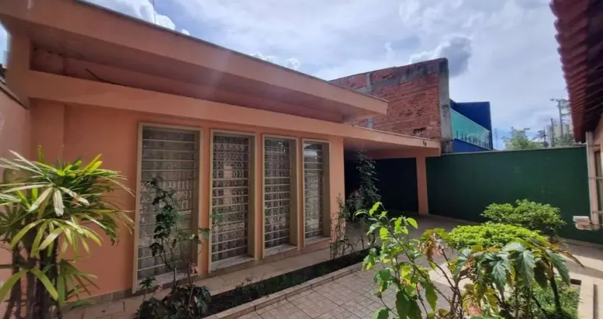 Excelente casa térrea 375m² 03 dormitórios 01 suíte e 03 vagas de garagens - fl38