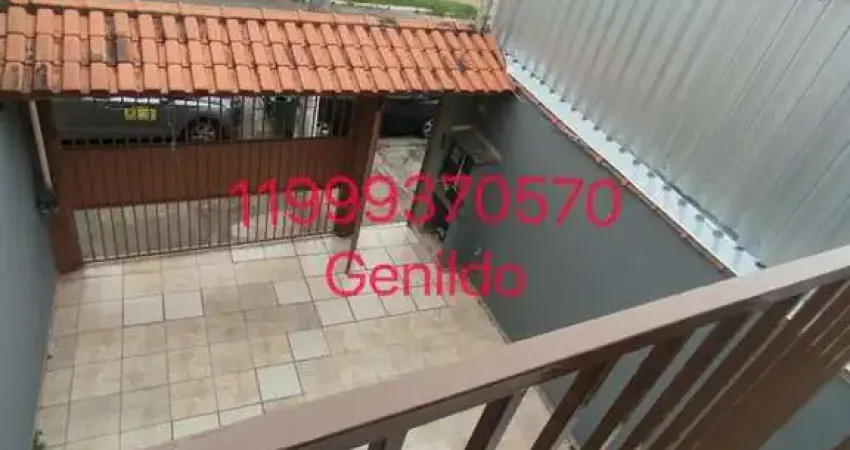 Sobrado com 3 quarto sendo 1 suite com sacada, 2 vagas, quintal, fácil acesso ao metro, fl55