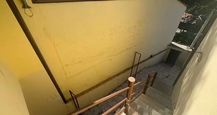 Casa para alugar na Avenida Alberto de Faria Cardoso, 68, Jardim Odete, São Paulo