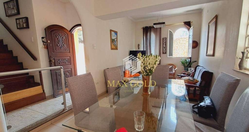 Casa com 5 dormitórios à venda, 350 m² por R$ 795.000,00 - Jardim Ana Emilia - Taubaté/SP