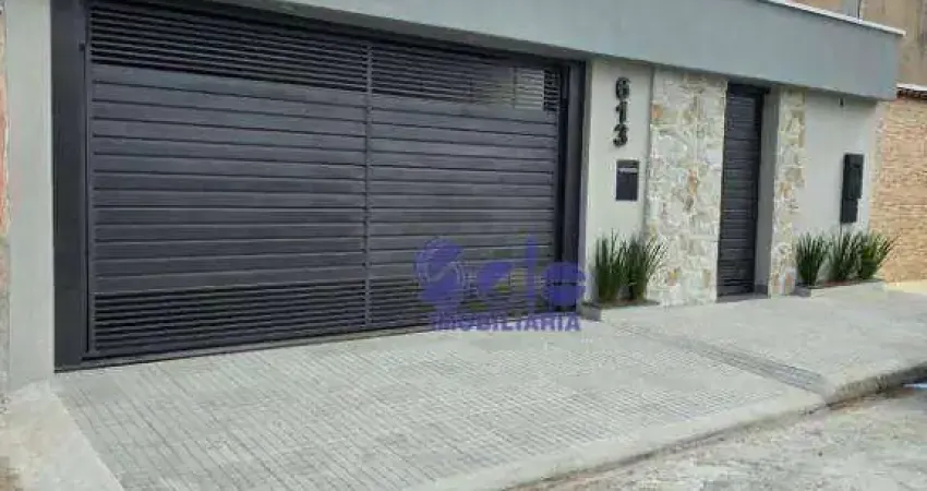 Excelente Residência com Área Gourmet e Garagem Coberta!