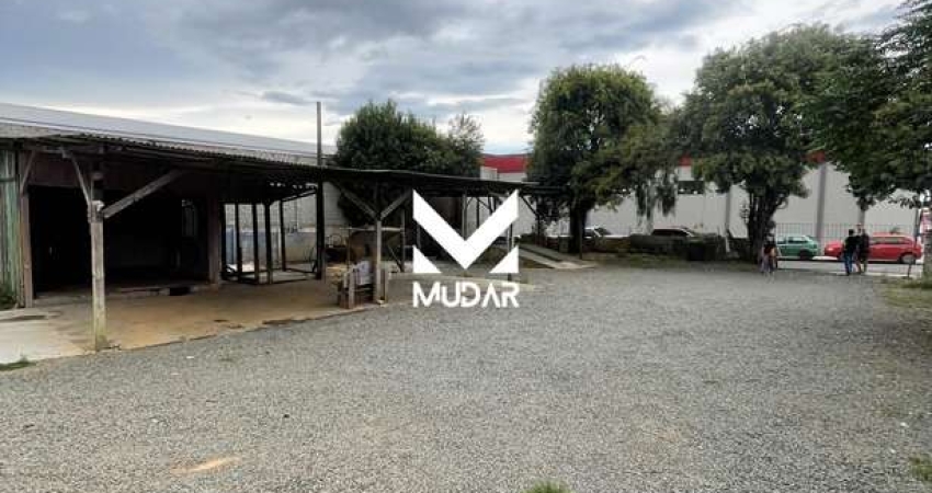 Terreno comercial de esquina na Madureira