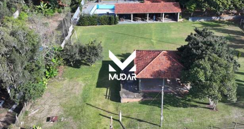 Chácara no Contorno próximo ao Centro de Eventos