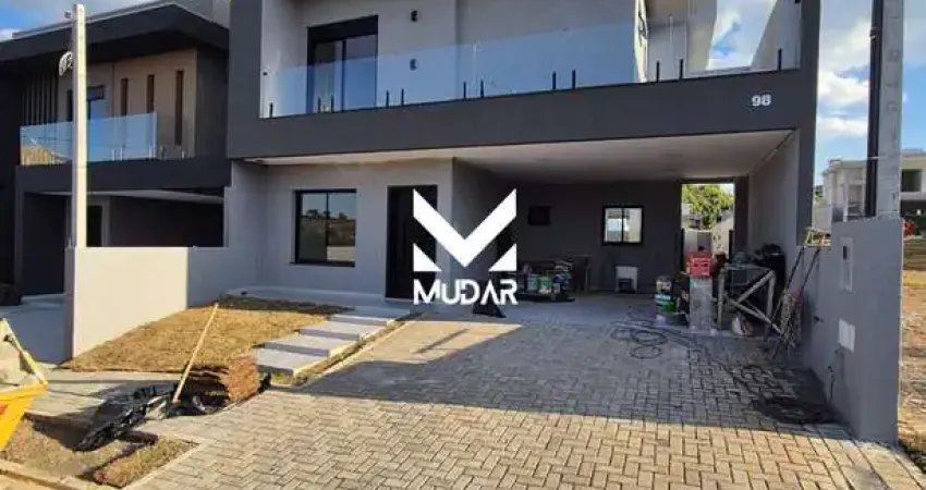 Sobrado 3 quartos sendo 1 suíte no Jardim Carvalho – Condomínio Bosque Mistral 