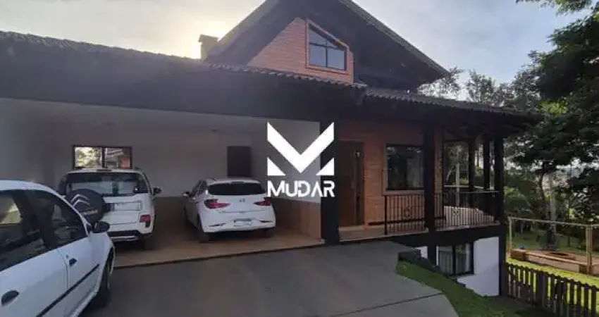 Chácara com 2 Casas semimobiliada e Piscina no Contorno