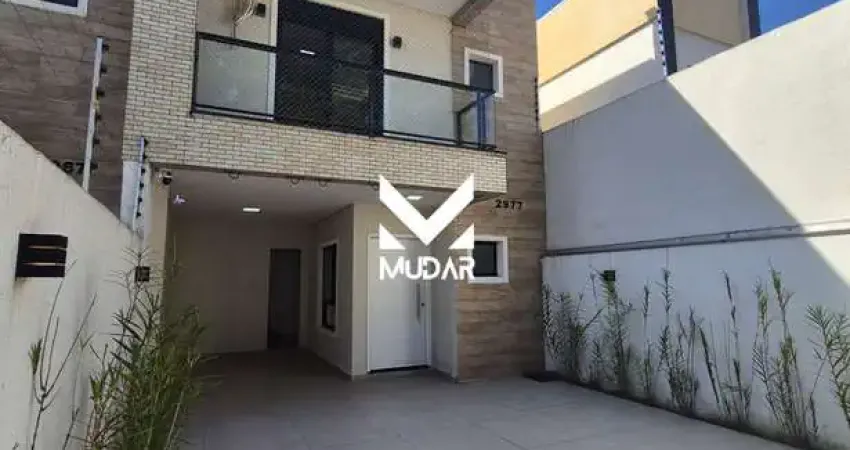 Sobrado com 3 quartos sendo 1 suíte e edícula no jardim carvalho