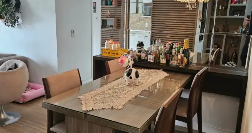 Magnifico 2qts (1suite) varanda s manhã andar alto ricamente planejado e decorado c bom gosto fato lazer junto à colégios comércio e condução