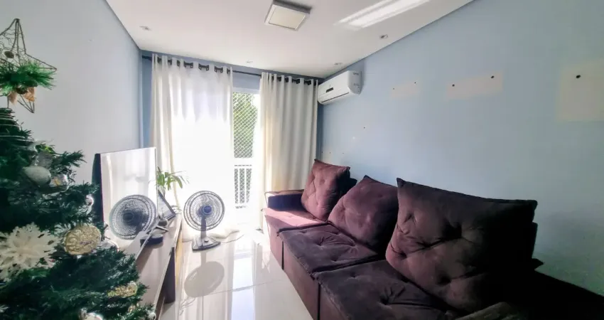 Junto ao centro nervoso da freguesia, com farto comércio, colégios e condução na porta, vc encontra esse excelente apto 3 qts c suite belos armários vista livre vaga coberta e um belo bosque dentro d