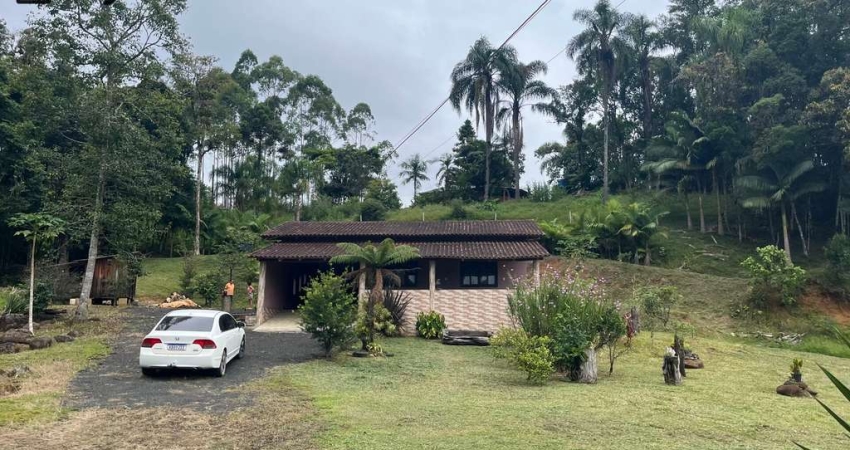 Sítio à Venda em Benedito Novo/SC