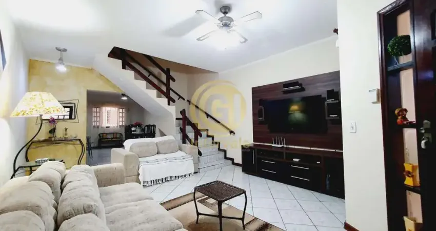 Casa com 3 quartos à venda na Avenida Volta Redonda, Jardim Altos de Santana II, Jacareí