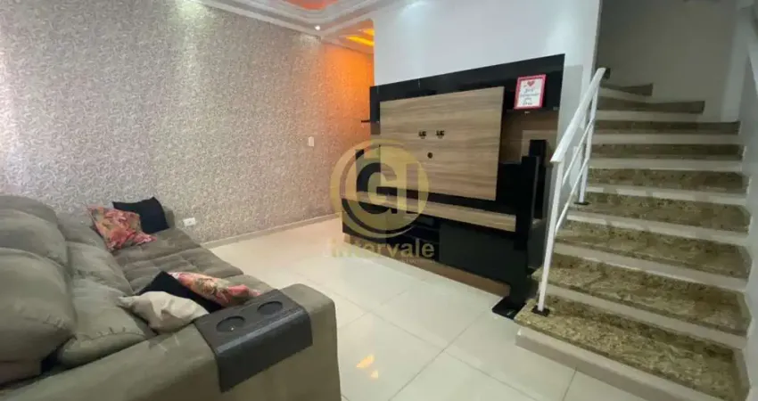 Casa em condomínio fechando no jardim california em jacareí