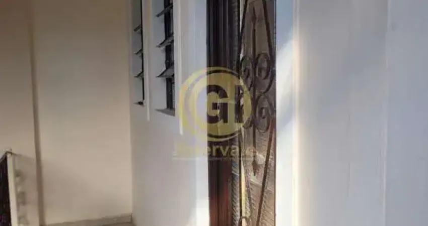 Alugo casa 2 dormitórios com garagem coberta em jardim das industrias  -  jacareí/sp