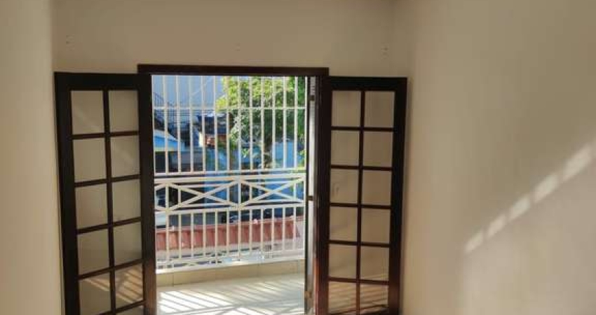 Casa com 3 quartos para alugar na Vila Alzira, Santo André 