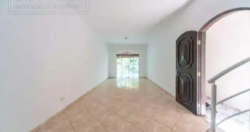 Casa com 4 quartos para alugar no Parque Gerassi, Santo André