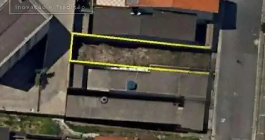 Terreno à venda no Parque São Vicente, Mauá 