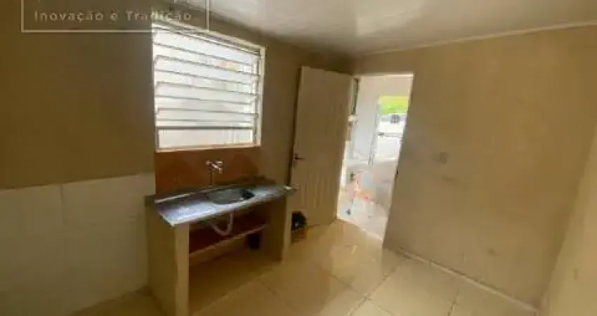 Casa com 1 quarto para alugar na Vila Lutécia, Santo André
