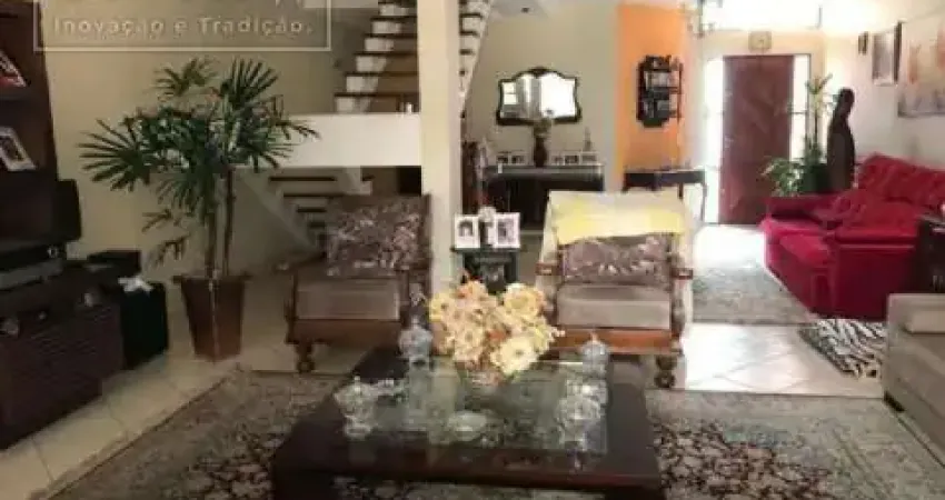 Casa com 3 quartos à venda no Jardim Utinga, Santo André