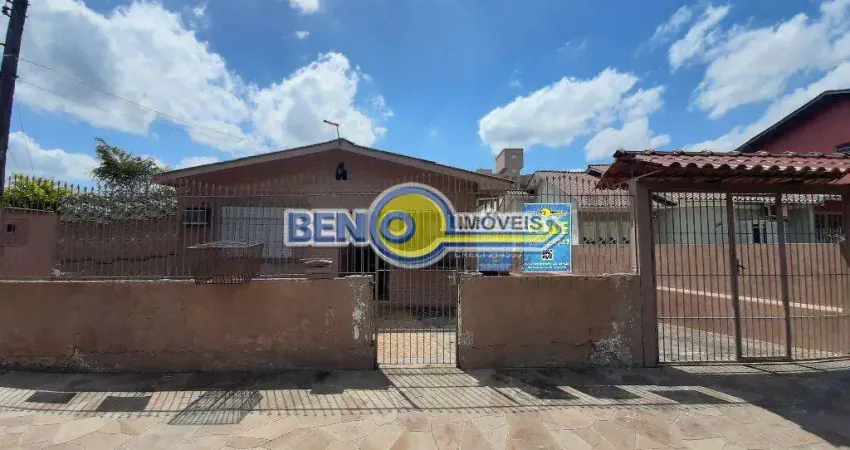Casa três dormitórios, Bairro Monte Carlo, em Cachoeirinha-RS.