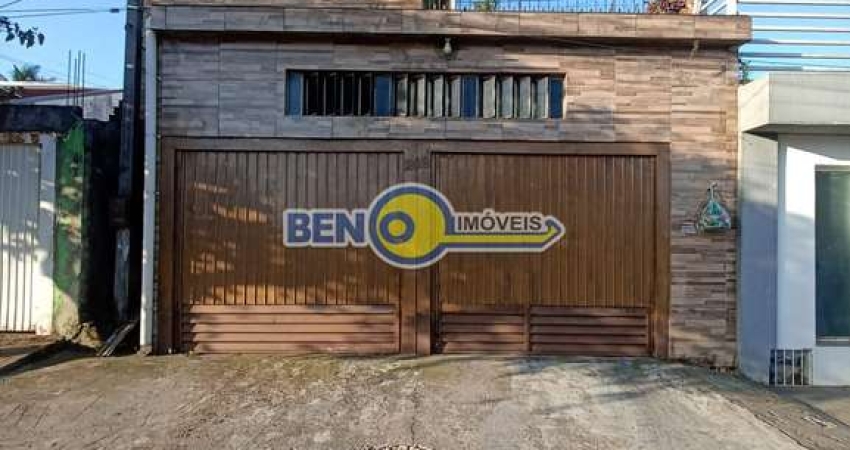 CASA A VENDA EM CACHOEIRINHA 2 DORMITÓRIOS COM ÓTIMO ESPAÇO PARA UM COMÉRCIO.