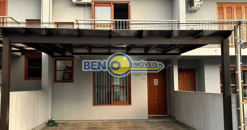 BENO IMÓVEIS VENDE SOBRADO SEMI-MOBILIADO EM CONDOMÍNIO FECHADO EM GRAVATAÍ