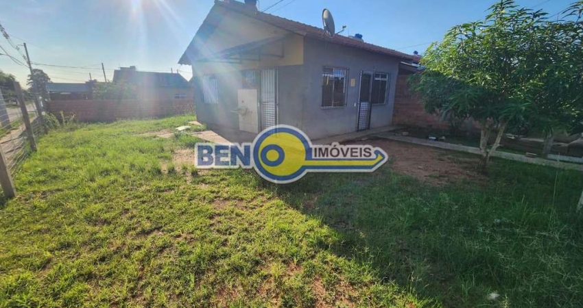 Casa de esquina a venda Rua Coqueiro do Sul no Bairro Breno Garcia em Gravataí