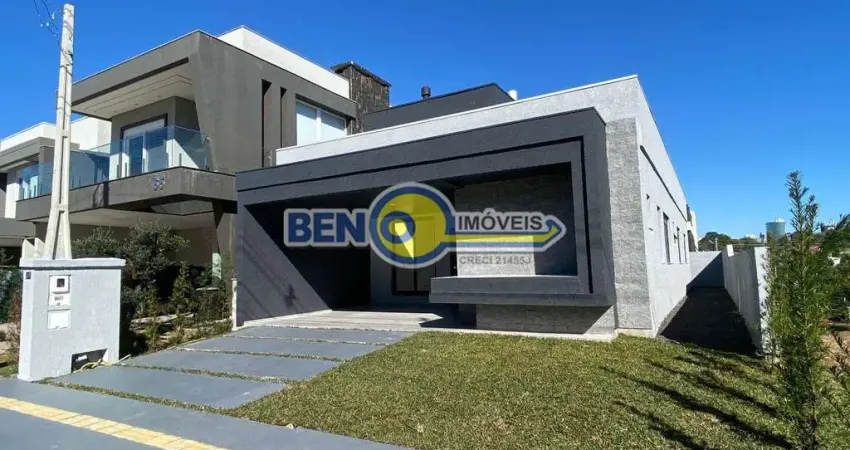 Casa de Alto Padrão com 3 Dormitórios e Pé-Direito Duplo em Porto Alegre