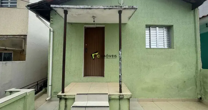 Casa para locação – 2 dormitórios, sala, cozinha e quintal – sem vaga de garagem