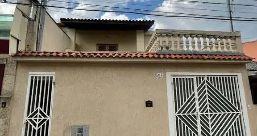 Casa com 2 quartos para alugar na Vila Bandeirantes, São Paulo