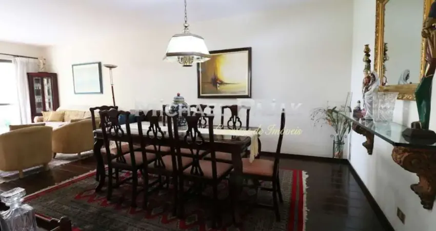 Agradável e espaçoso apartamento no Brooklin com 179 m2 em EXCELENTE LOCALIZAÇÃO