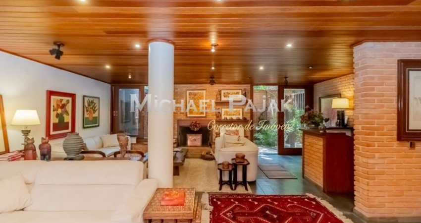 Casa tipo para venda com 4 quartos, sendo 2 suítes - Michael Pajak (11) 99996-4550