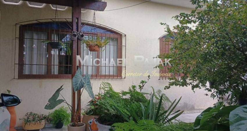 Casa tipo para venda com 3 quartos, sendo 1 suíte