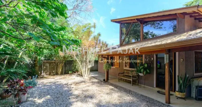 Casa tipo para venda com 4 quartos, sendo 2 suítes - Michael Pajak (11) 99996-4550