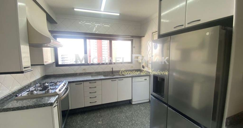 Apartamento com 4 quartos para alugar na Avenida Washington Luís, 1576, Santo Amaro, São Paulo