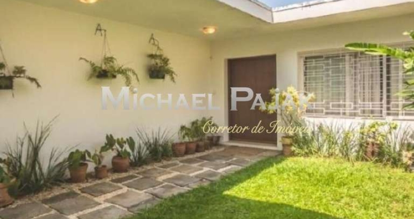 Casa tipo para venda com 4 quartos, sendo 2 suítes - Michael Pajak (11) 99996-4550