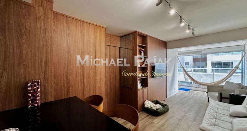 Apartamento tipo para venda com 2 quartos, sendo 1 suíte - Michael Pajak (11) 99996 - 4550