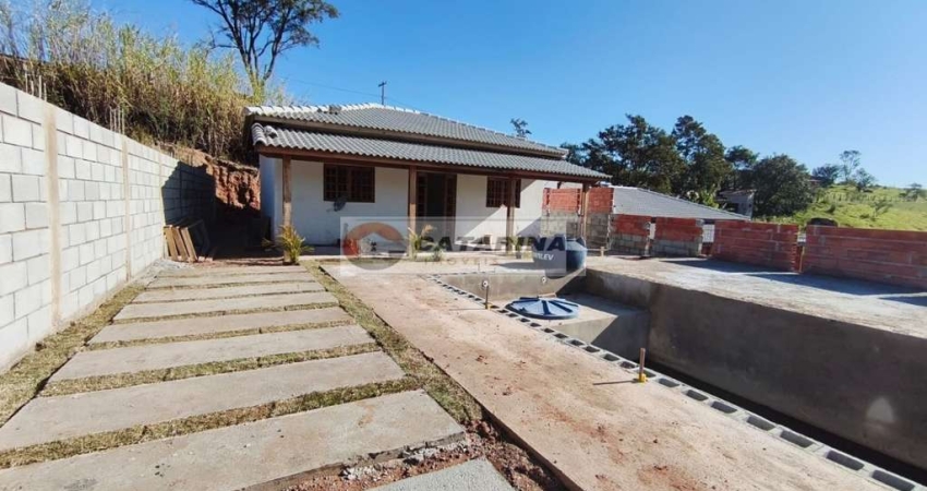 Ótima chácara em fase de acabamento em loteamento com portaria!
