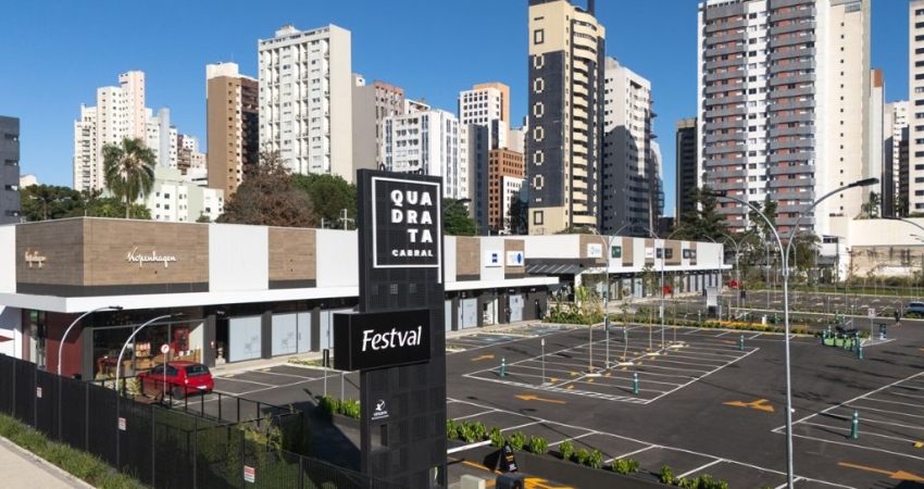 Loja Exclusiva para Operação de Restaurante no Cabral com 50m²