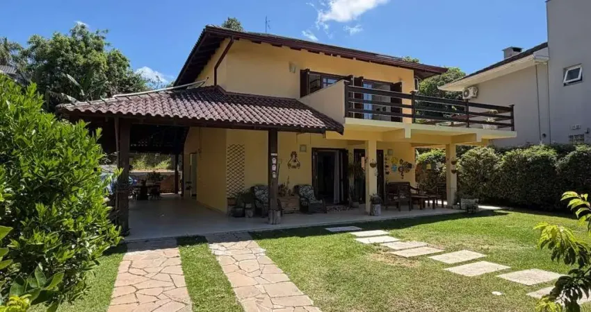 Casa em condomínio à venda, 4 quartos, 3 suítes, 4 vagas, condomínio condado de castella - viamão/rs