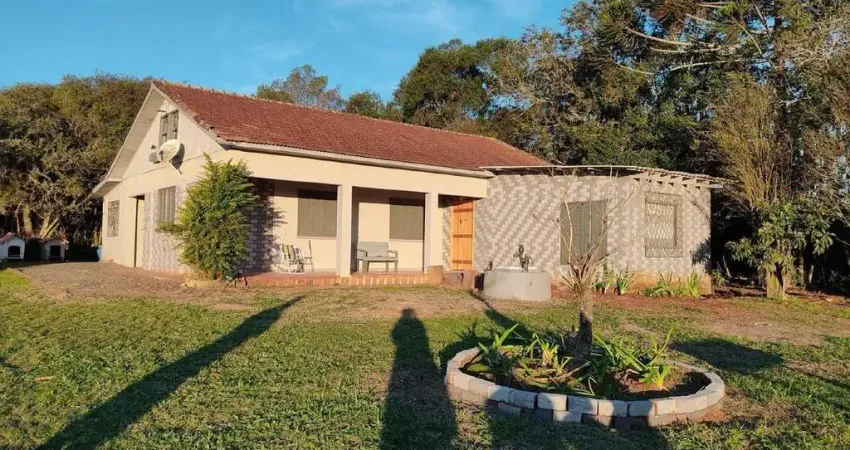 Chácara / sítio com 3 quartos à venda na Rua Manoel Santana, 941, Fiuza, Viamão