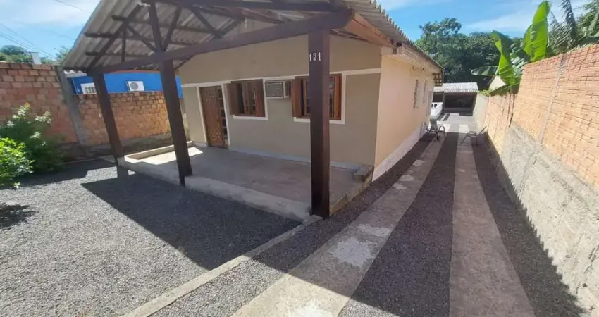 Casa com 3 quartos à venda na Rua Criciumal, 121, Santa Cecília, Viamão
