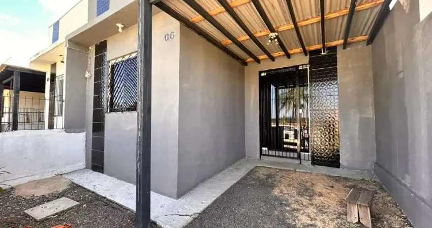 Casa com 2 quartos para alugar na Avenida das Azaléias, 94, Tarumã, Viamão