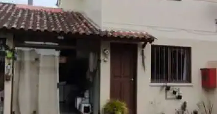 Casa em condomínio fechado com 2 quartos à venda na Rua Vista Alegre, 89, Querência, Viamão